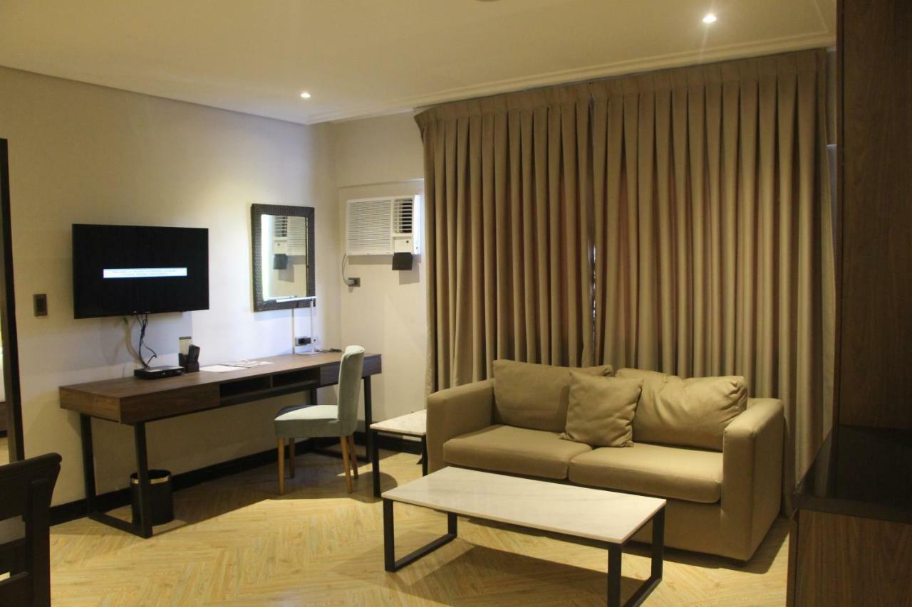 Acacia Hotel Bacolod - Quarantine Hotel Esterno foto
